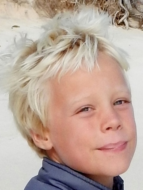 Looking out for 'gongs' from the shore