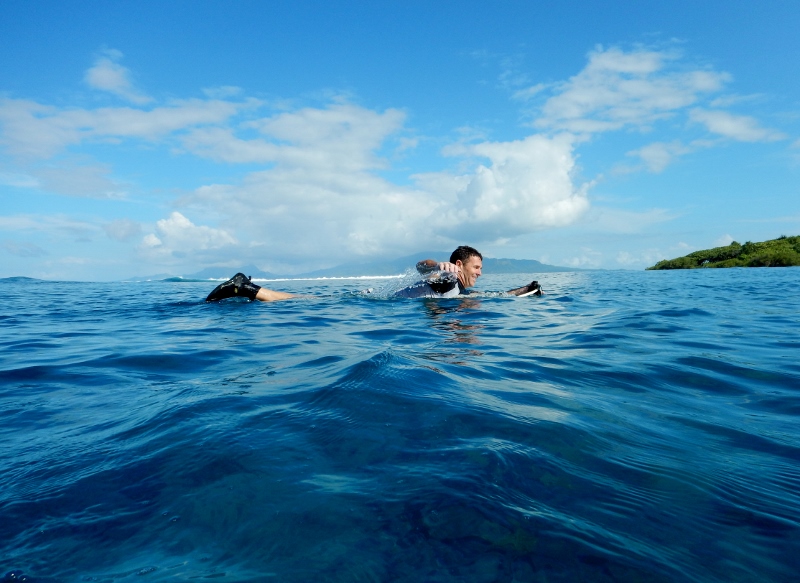 Pete heading for a surf
