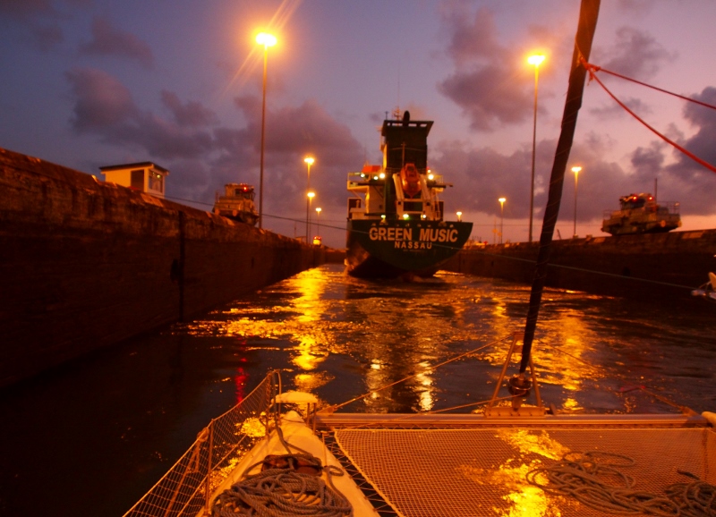 Green Reefer in the night
