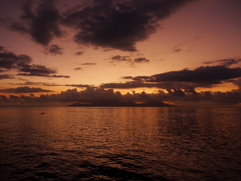 Mo'orea as seen from Pape'ete, Tahiti